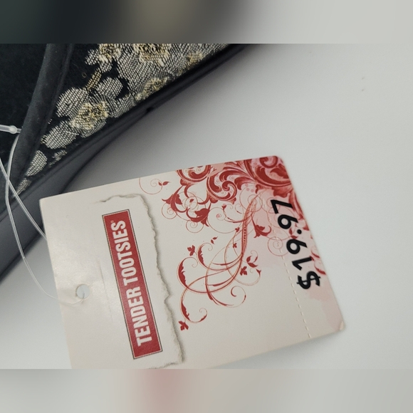 Ladies size 8 tender tootsies slip on loafers / slippers - floral canvas raised - Picture 4 of 6